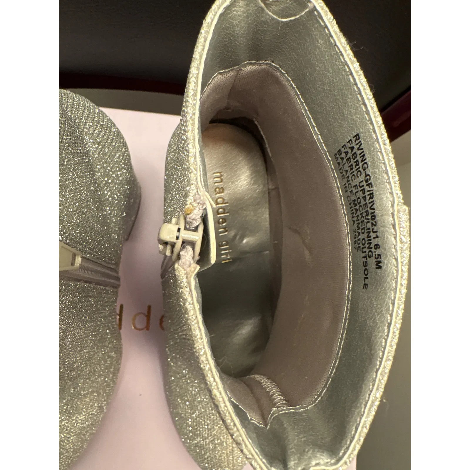 Madden Girl Women's Silver Glitter Block Heel Ankle Boots Size 6.5 - Image 4