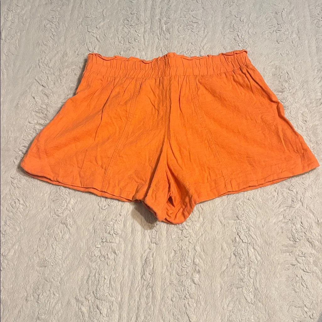 A new day shorts in size S - Image 5