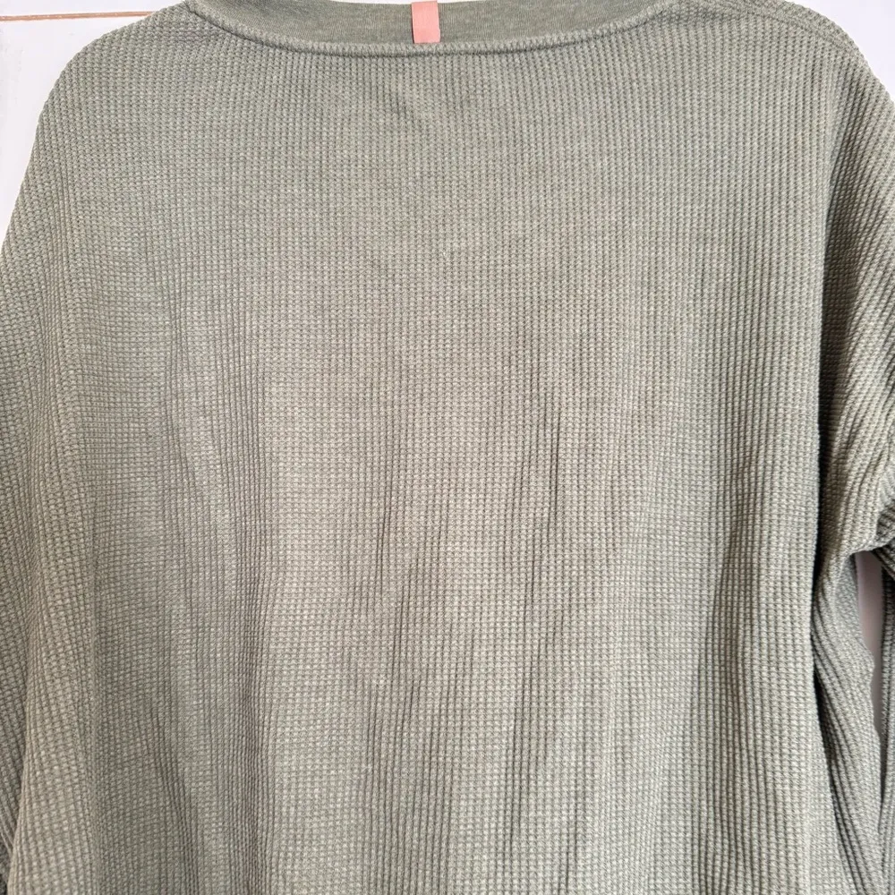 Lunya Restore Thermal Pocket Long Sleeve Green Size Medium - Image 8