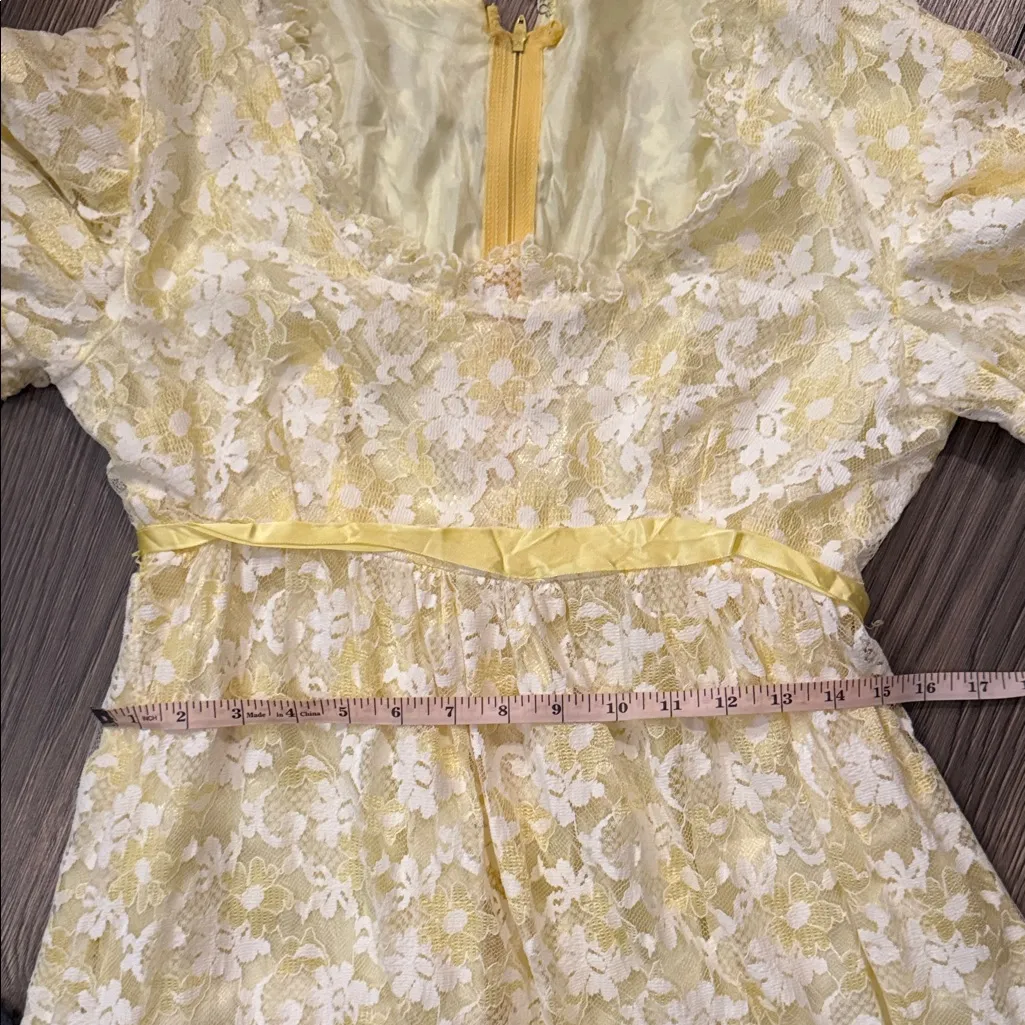 Vintage 1960s Yellow Taffeta Floral Overlay Prom Dress | Puffed Sleeves Gown Size M - Image 10