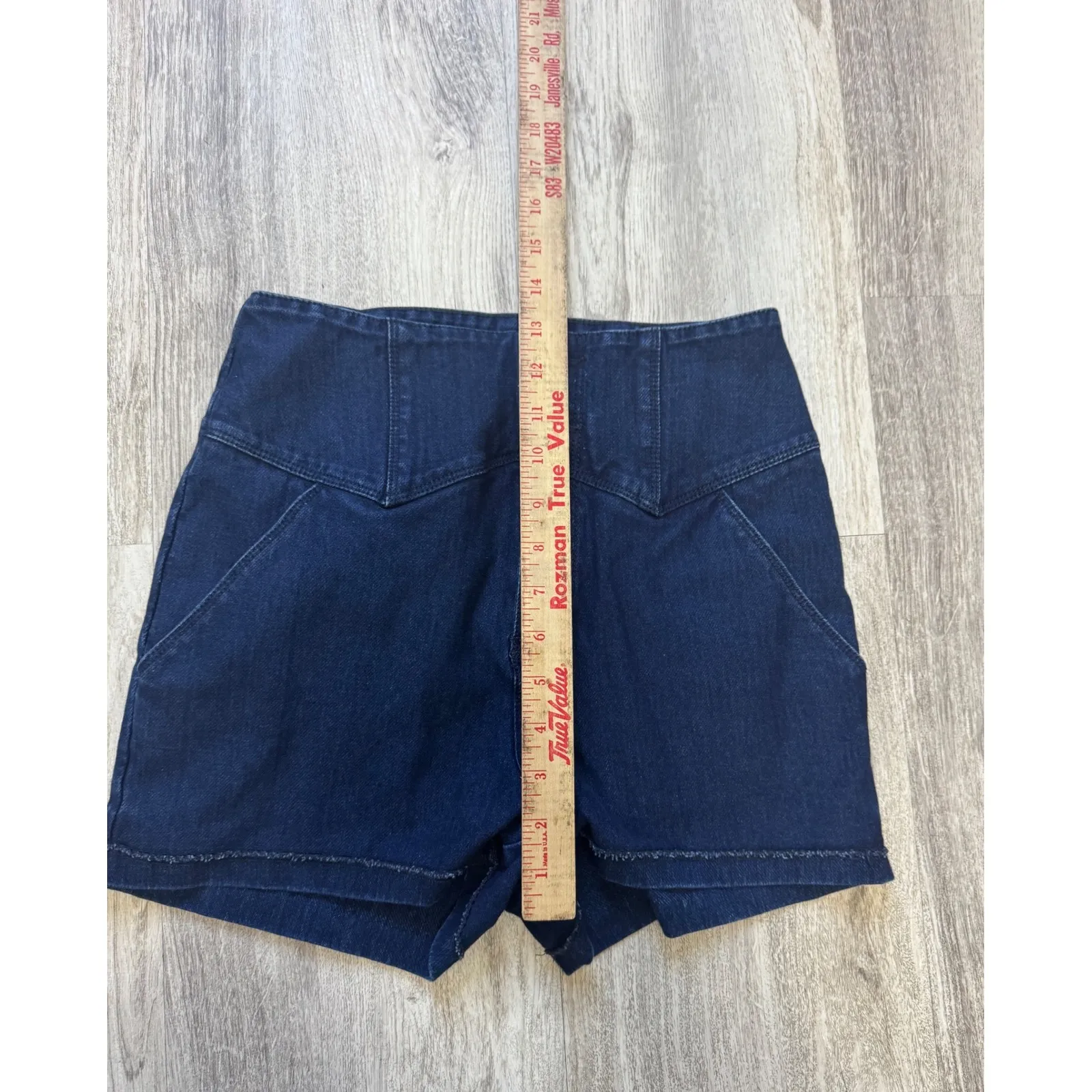 Silence +‎ Noise Women's High Rise Denim Shorts, Size 6, Dark Wash - Image 8