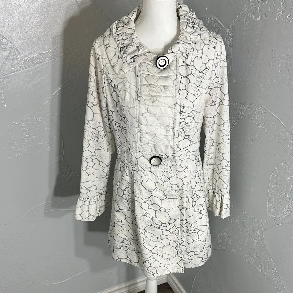 Chic White Patterned Pea Coat - Image 6