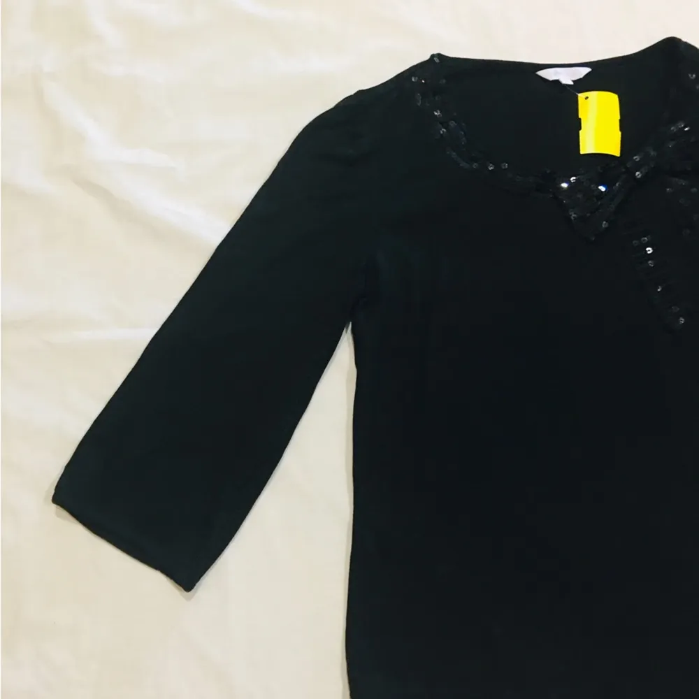 NWT Medium Black Sequin Bow 3/4 Sleeve Blouse from Thailand - Image 4