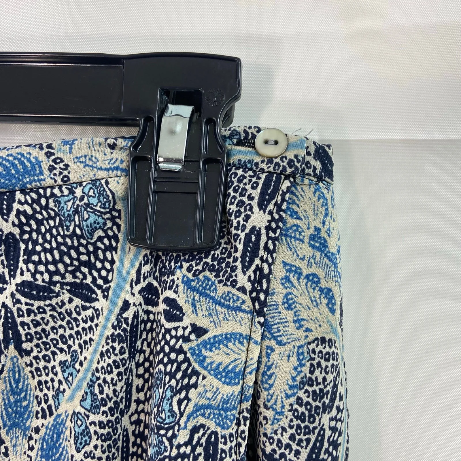 Vintage Charter Club women's blue floral wrap lined silk midi skirt flowy casual - Image 2