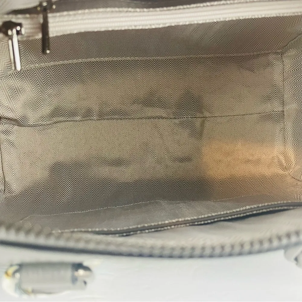 Genuine Leather Gray Crocodile Crossbody Shoulder Strap Bag With Scarf Detail - Image 9