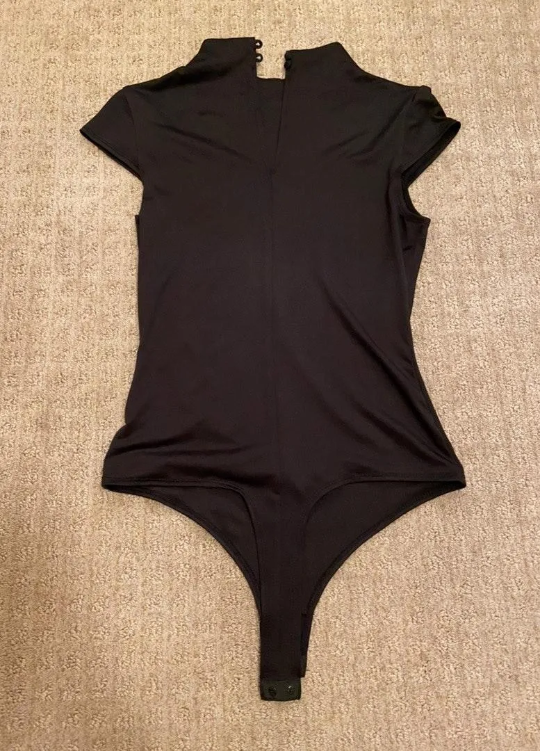 Lulus black thong short sleeved bodysuit - Image 3