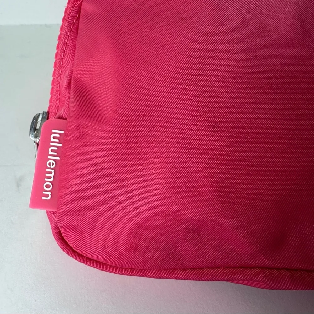 Lululemon Everywhere Belt Bag 1L Lipgloss Pink Barbie Crossbody Travel Concert - Image 2