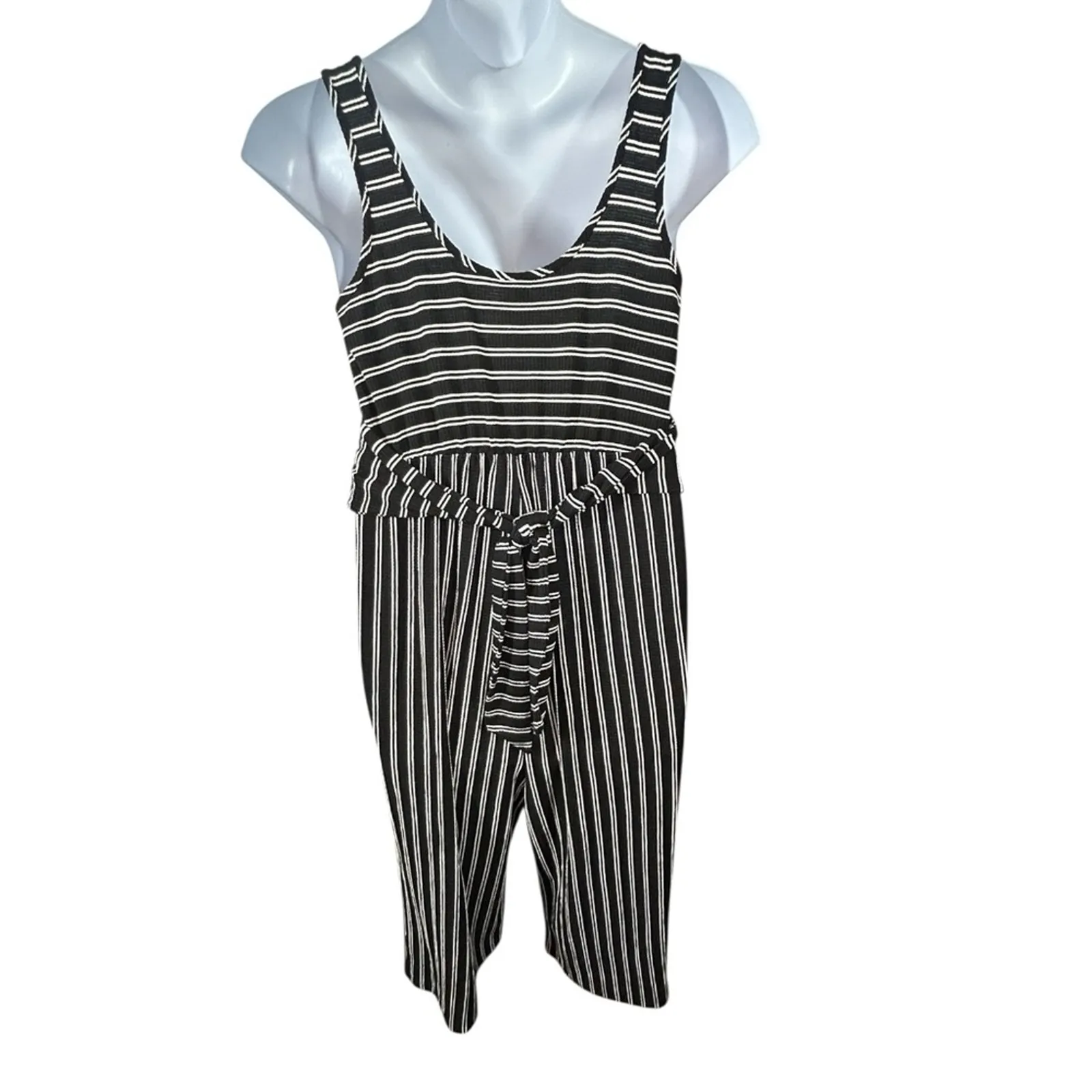 Torrid  Black White Stripe Rib Culotte Jumpsuit Belted Size 0 - Image 7