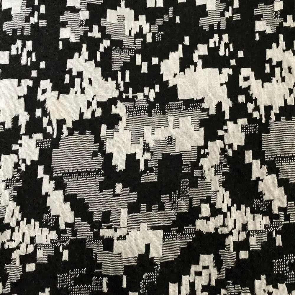 Love...ady body con dress - Image 3