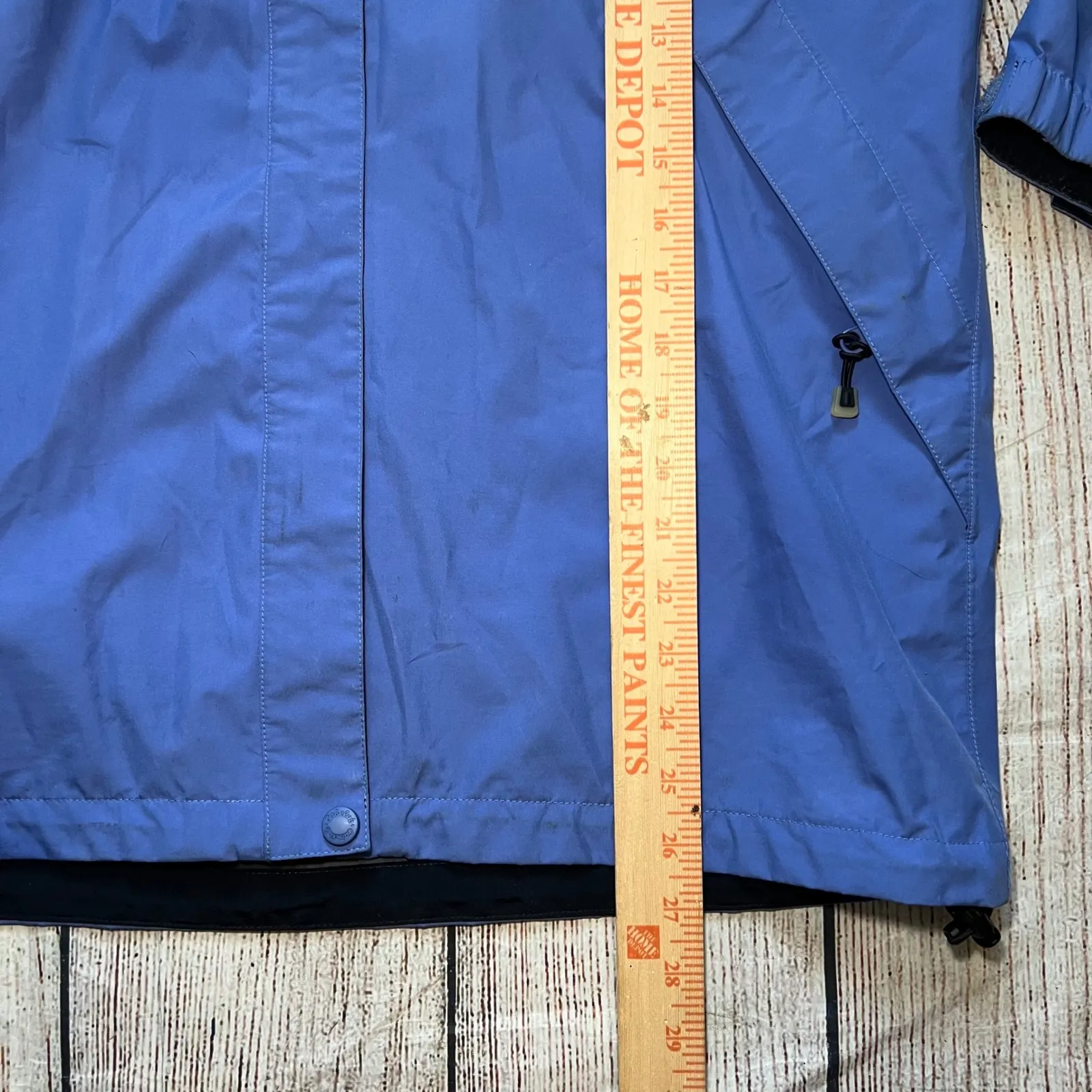 Cabela's GORE-TEX Windbreaker
Waterproof Hooded Jacket
Womens Medium Lightweight - Image 4