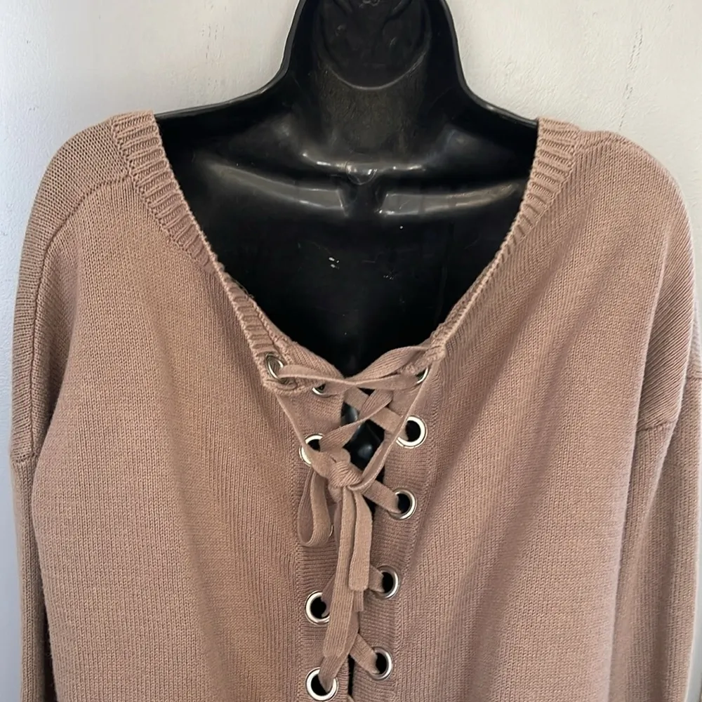 EXPRESS  Lace Up Back Tunic Sweater size M - Image 5