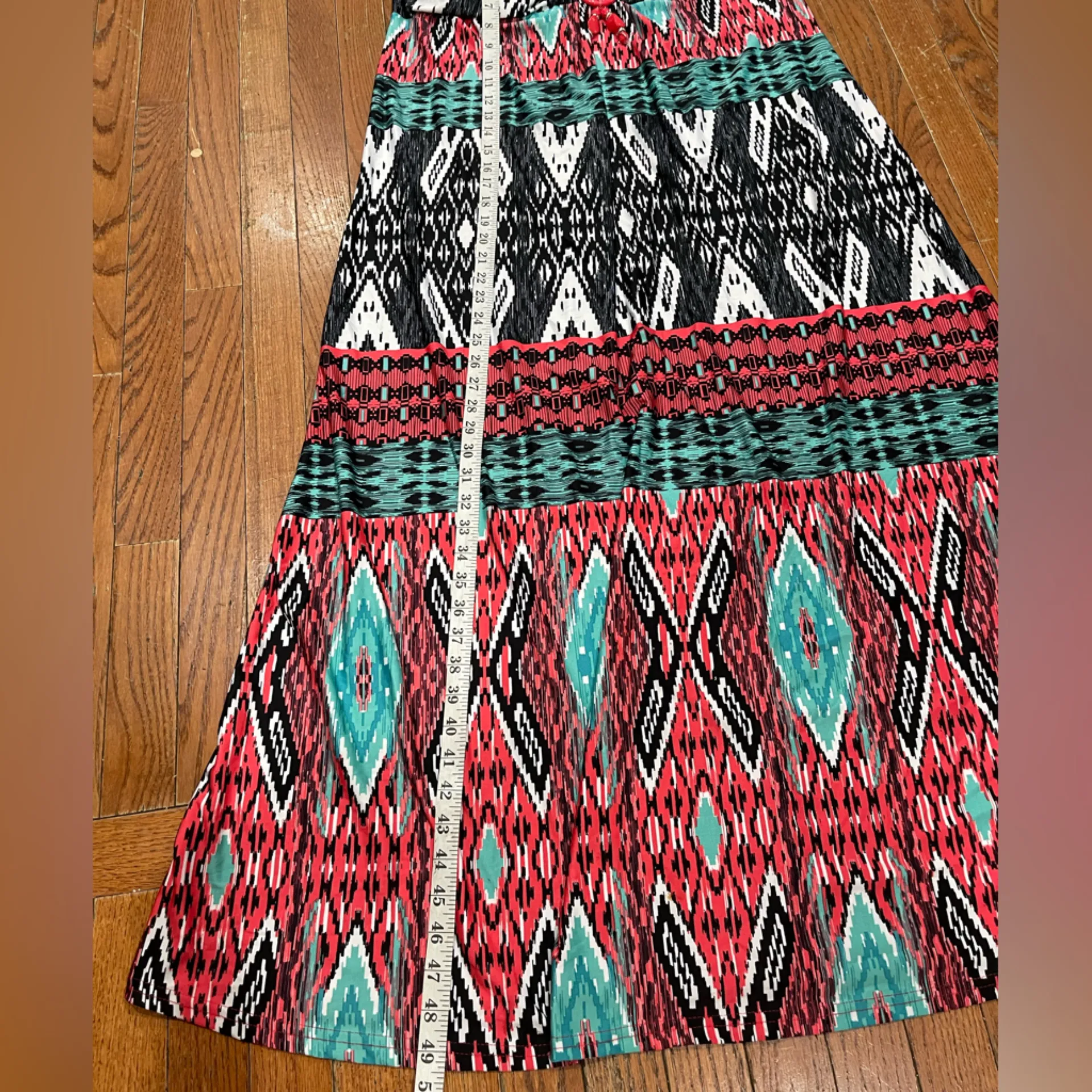 Rouge Helium  Coral and Teal Patterned Garment - Image 5