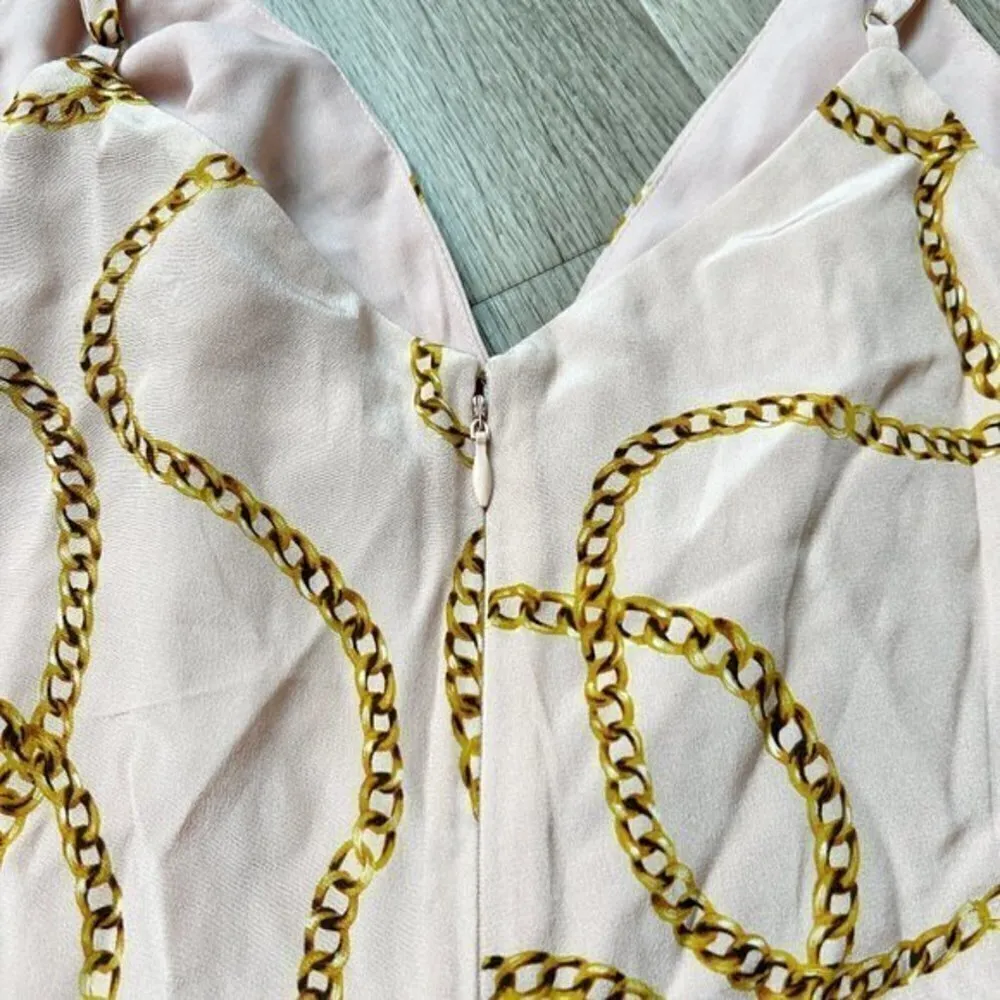 L'AGENCE Silk Pink Chain Print Chiara Wide Leg Jumpsuit Size 2 NWT - Image 10