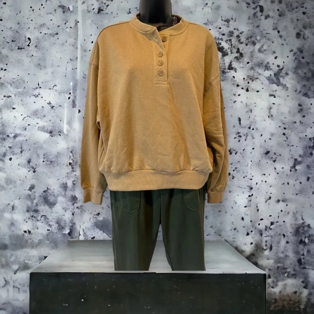 Reflex Fleece Henley Sweatshirt Tan size‎ small - Image 2