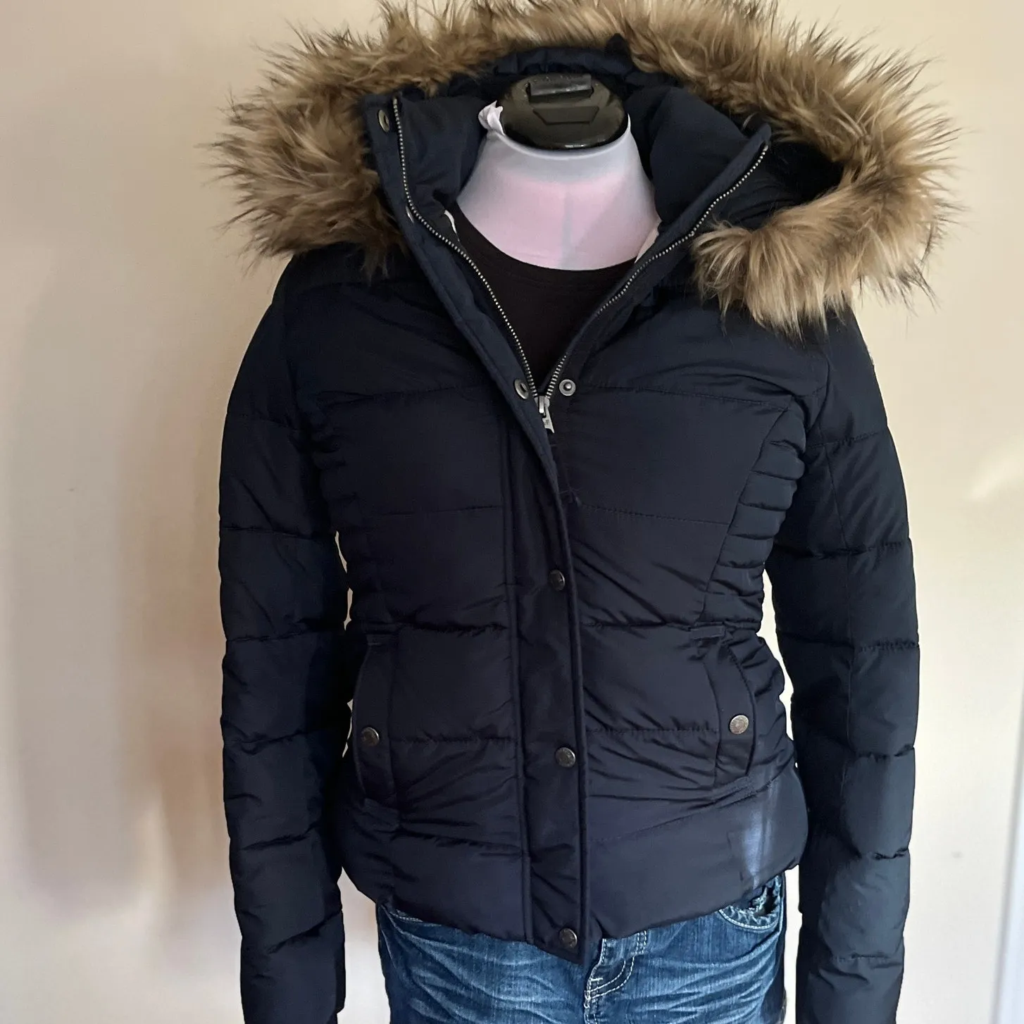 Abercrombie | Navy Faux Fur Hood Puffer Jacket | Size S | 2010s Winter Coat - Image 2