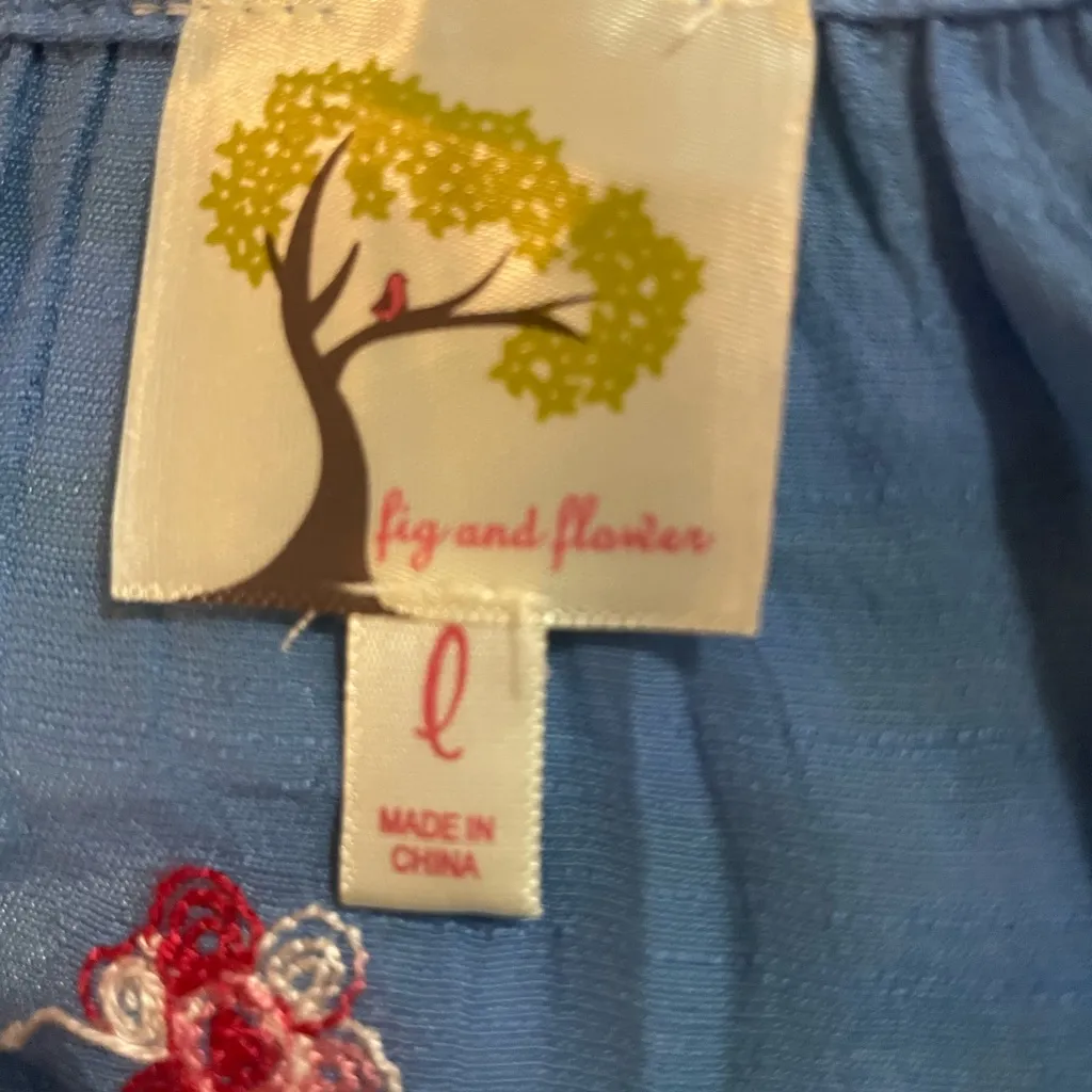 Fig and Flower Blue Top with Multicolor Floral Design Size L - Image 4