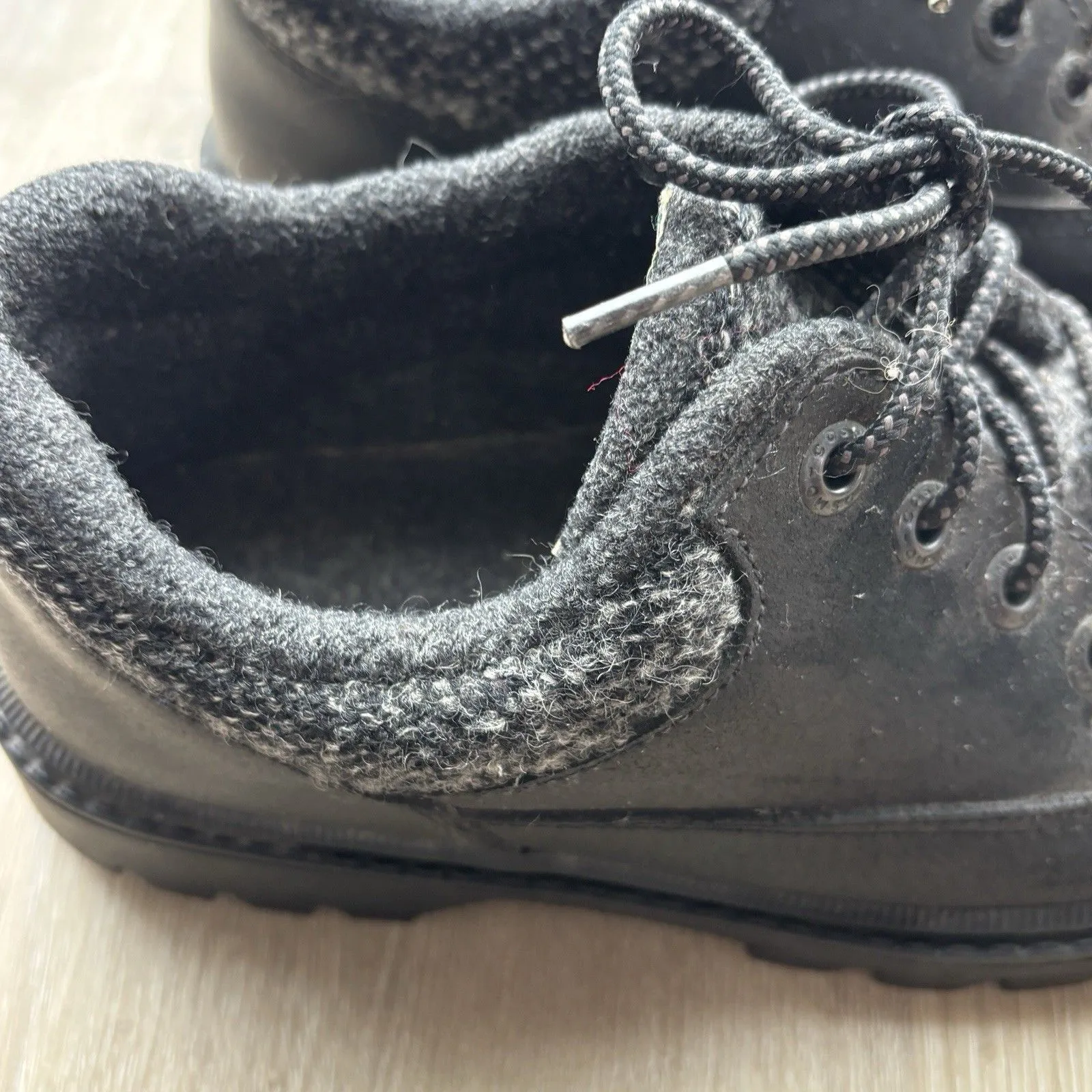 CATER Italy Black Leather 100% Virgin Wool Chunky Lug Sole Oxfords 7M 39 Size 7 - Image 9