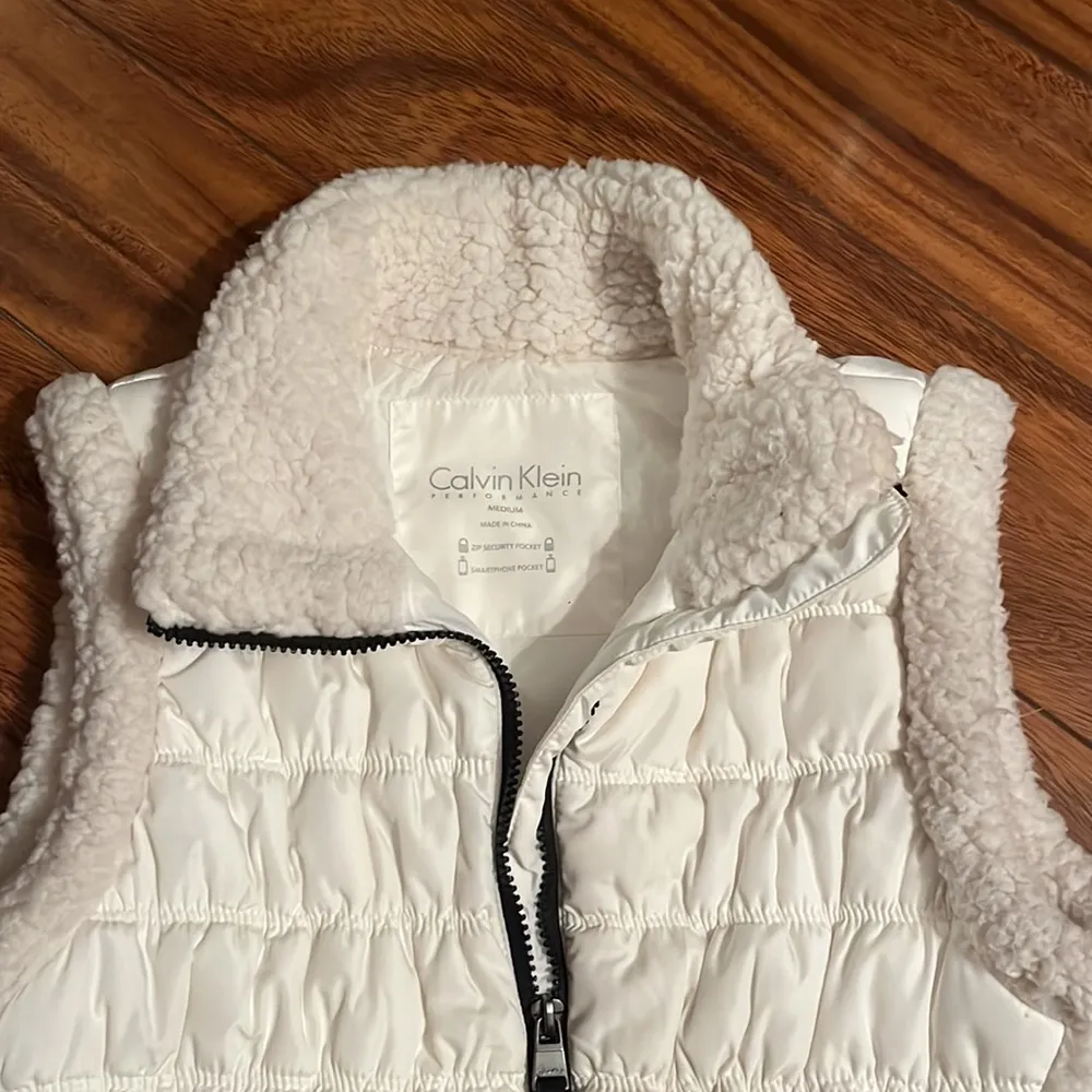 Calvin Klein puffer vest - Image 3
