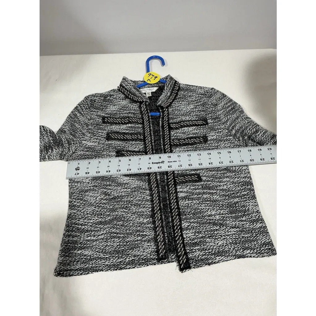 Woman’s Size 8 Black White Jacket Front Rhinestone Accents - Image 5