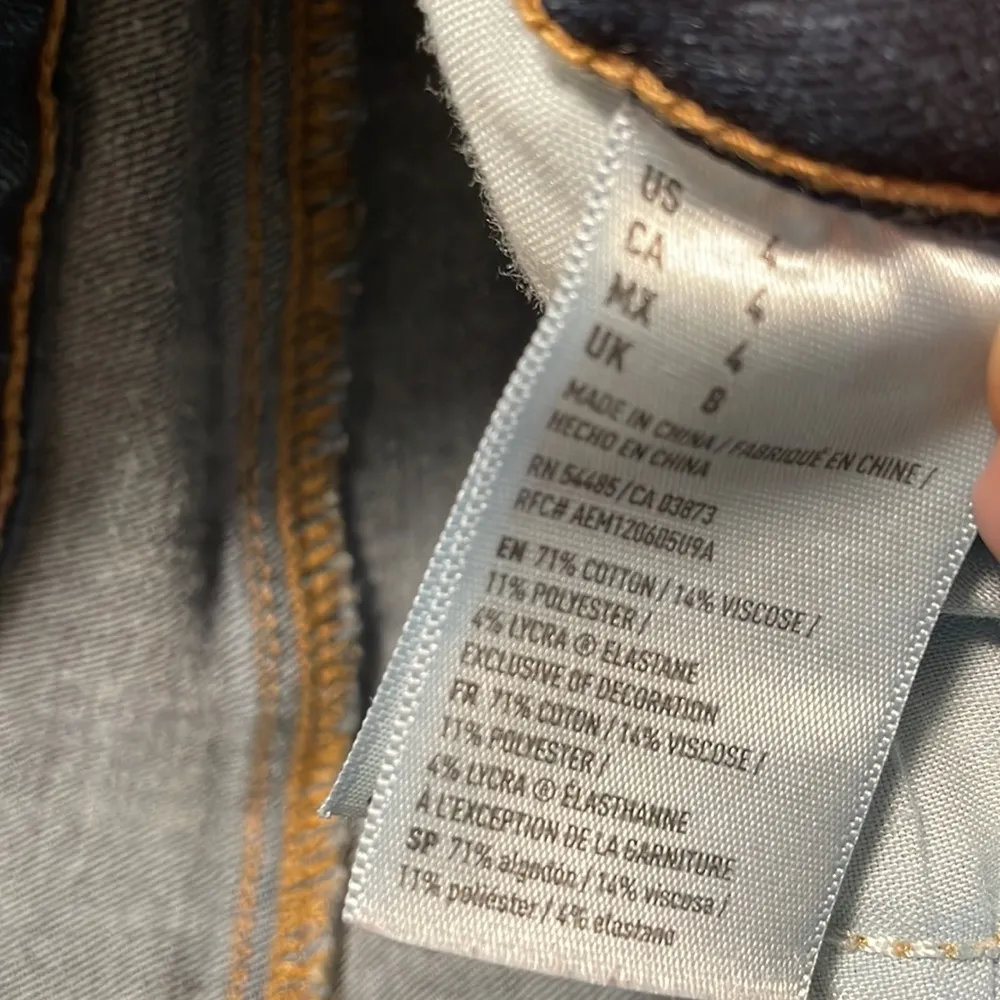 American Eagle dark wash jean shorts - Image 3