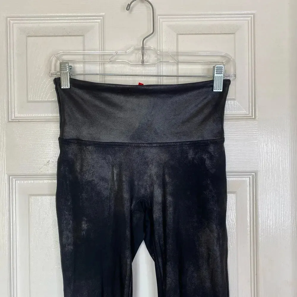 SPANX Faux Leather Leggings Black Matte Size Medium Shaping Contour Vegan - Image 4