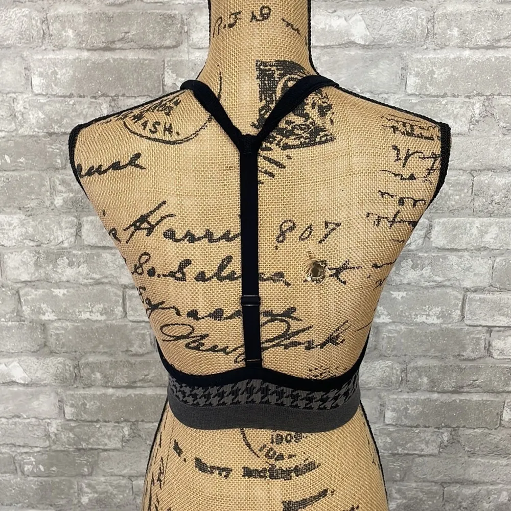 Colsie Houndstooth Sports Bra Gray Size XS - Image 6