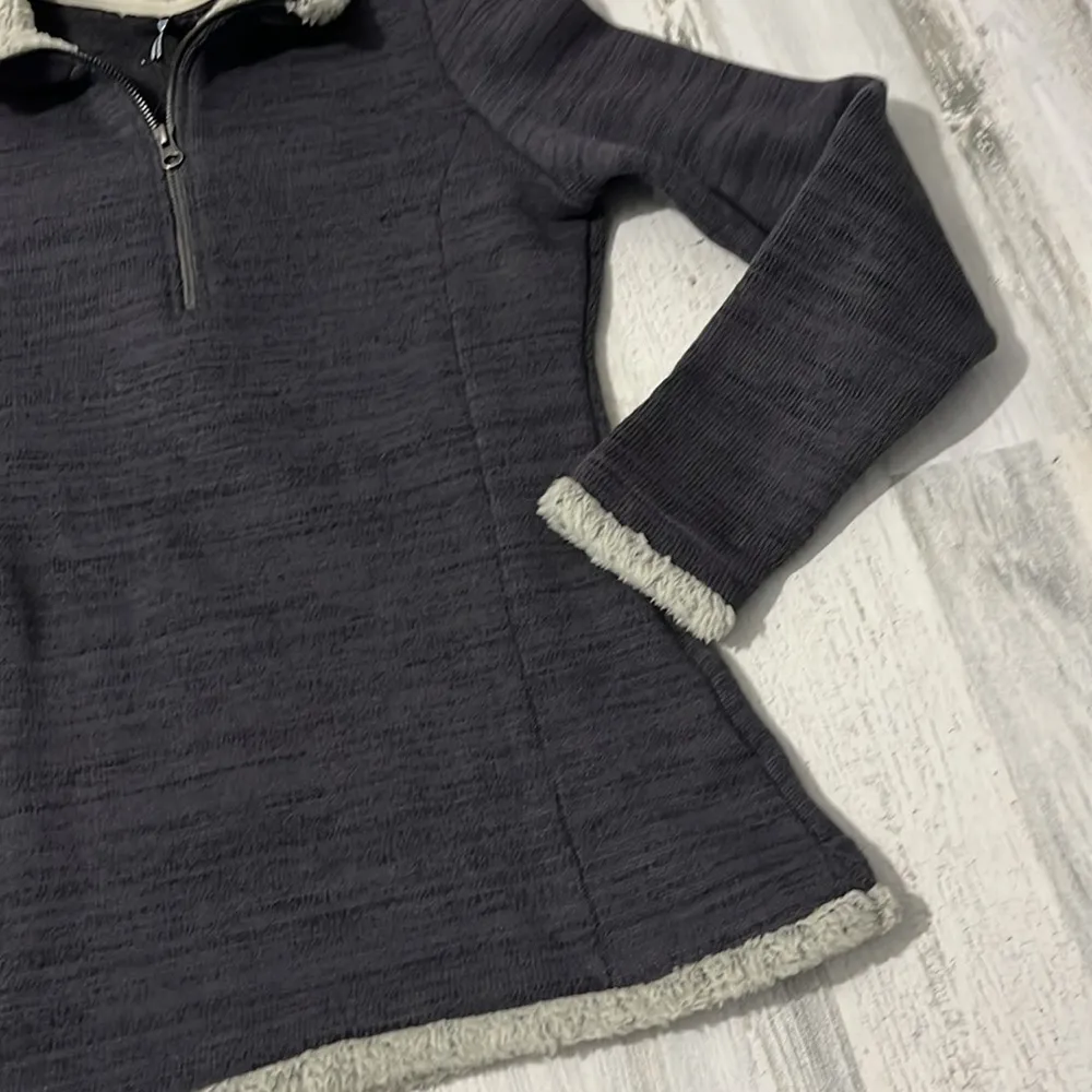 Kuhl Woman’s Pullover Size Small - Image 2