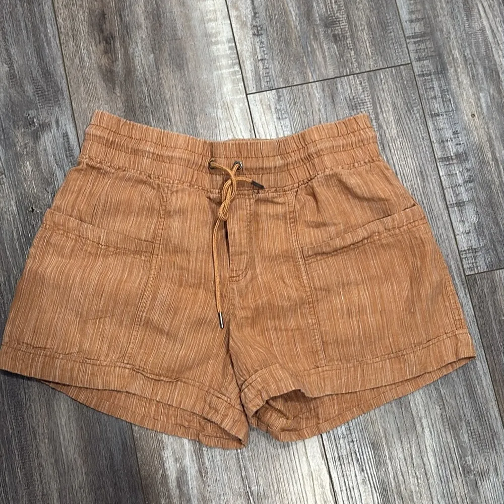 Athleta Cabo Linen Shorts - Image 4