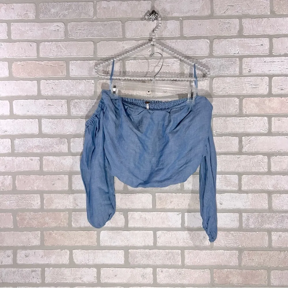 Free People In The Limelight Off The Shoulder Chambray Cropped Top Size XS - Image 4