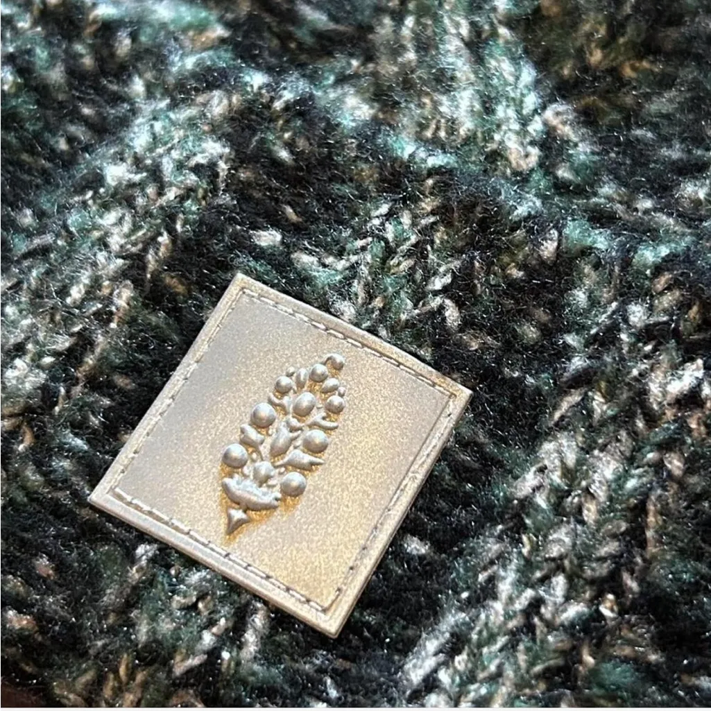 Free People Pom Party Reflective Logo Beanie NWOT GREEN - Image 5