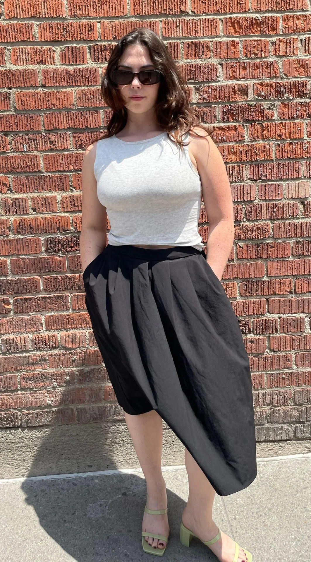 black midi skirt sz m - Image 4