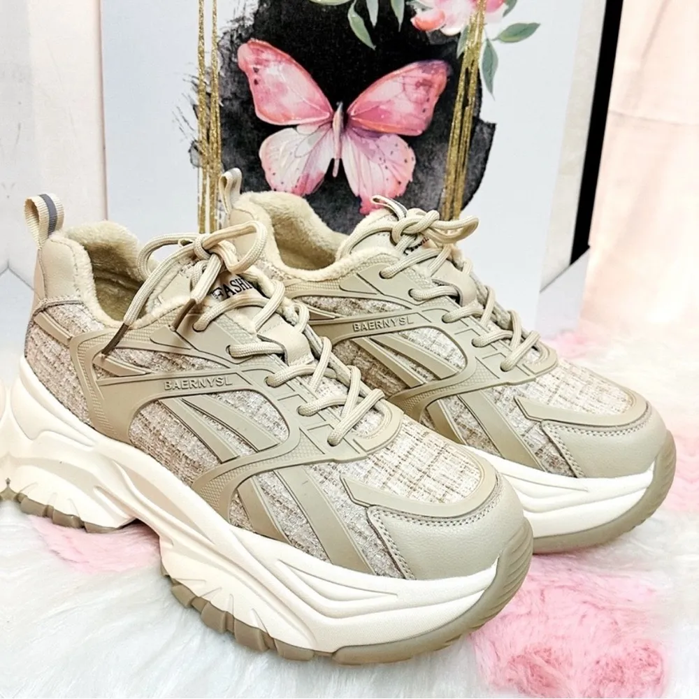 Tan Sneakers with Sleek Design and Comfort new Size 8.5 - Image 2