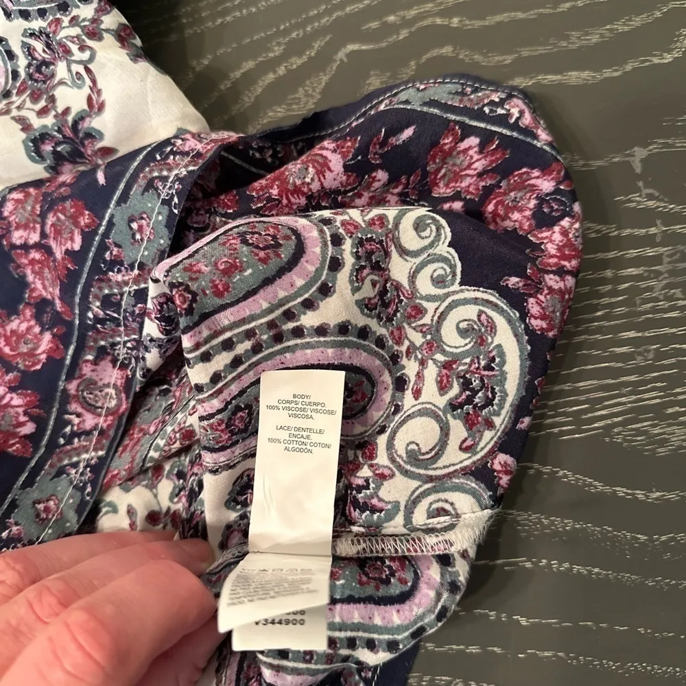 LUCKY Brand lightweight paisley print top, size small - Image 10