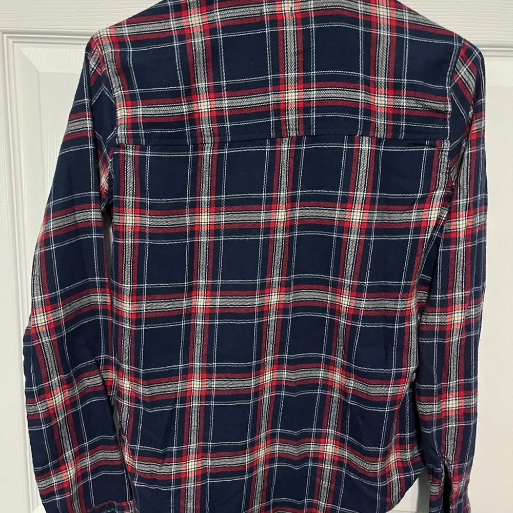 Hollister plaid flannel in xs - Image 3