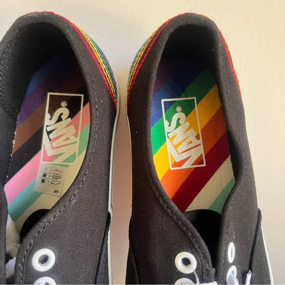 Vans Pride Collection Love Is Love Unisex Shoe Size 9 or 7.5 #219 - Image 12