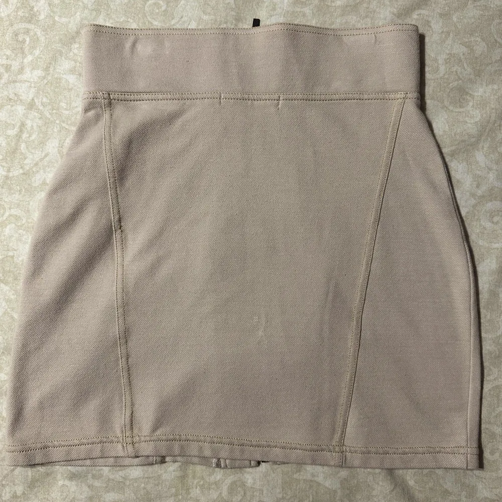 Kensie Girl Tan Mini Pencil Skirt for Casual Wear - Image 2