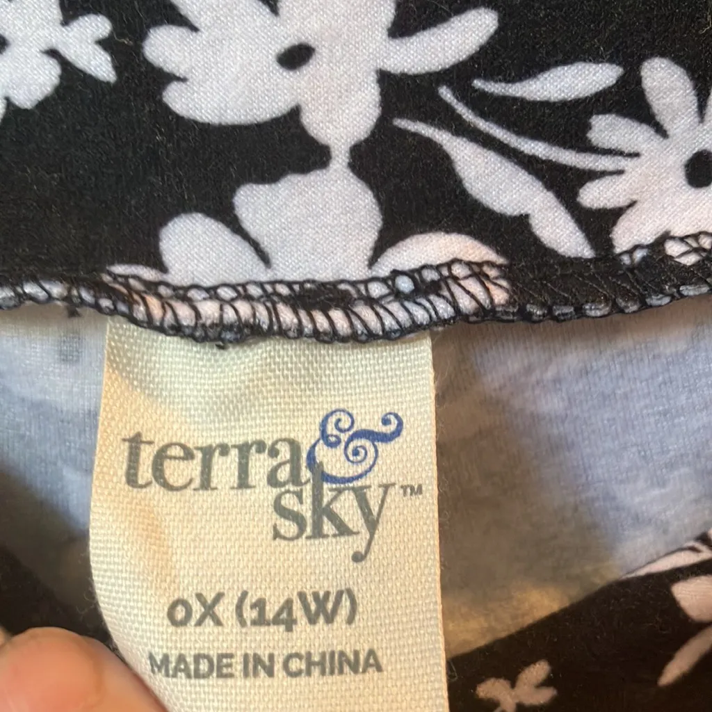 FINAL MARKDOWN Terra & sky leggings 0x - Image 3