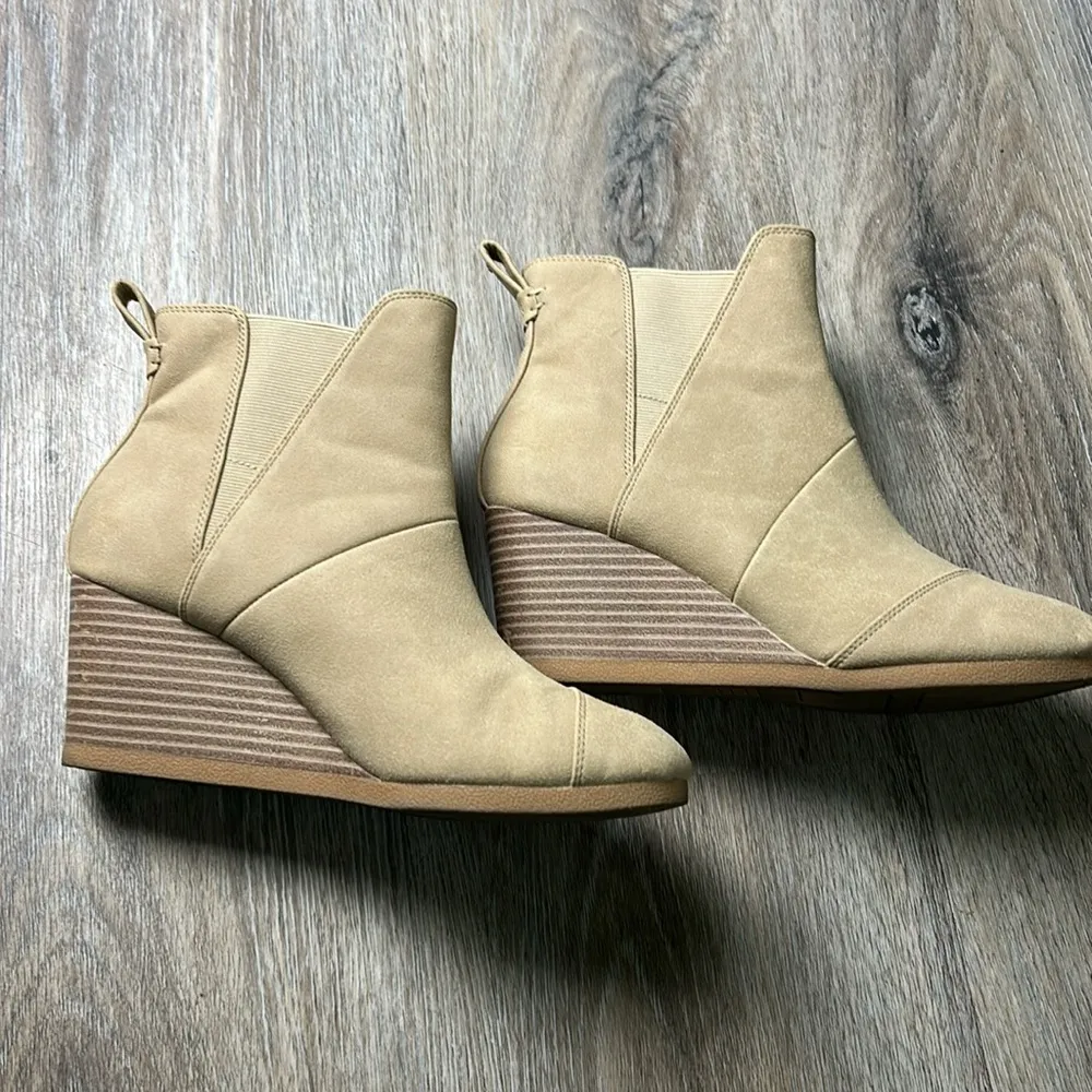 Tom’s Tan Wedge Ankle Boots Size 7 - Image 7
