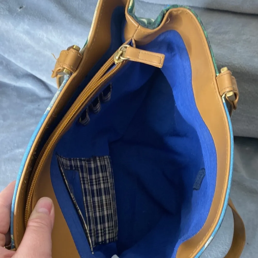 Bueno City Beaded Satchel Great Condition - Image 9