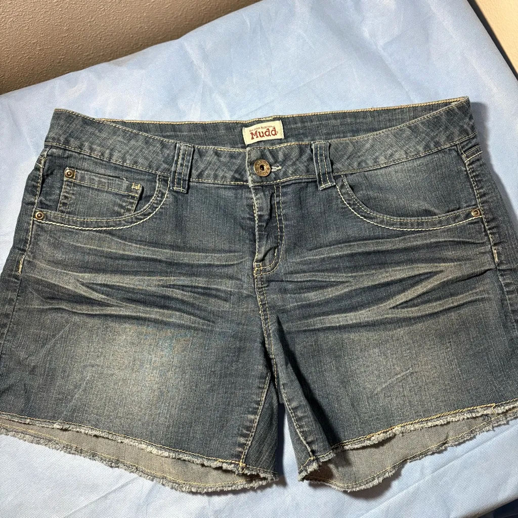 Mudd Women's Jean Shorts - Classic Blue - Image 9