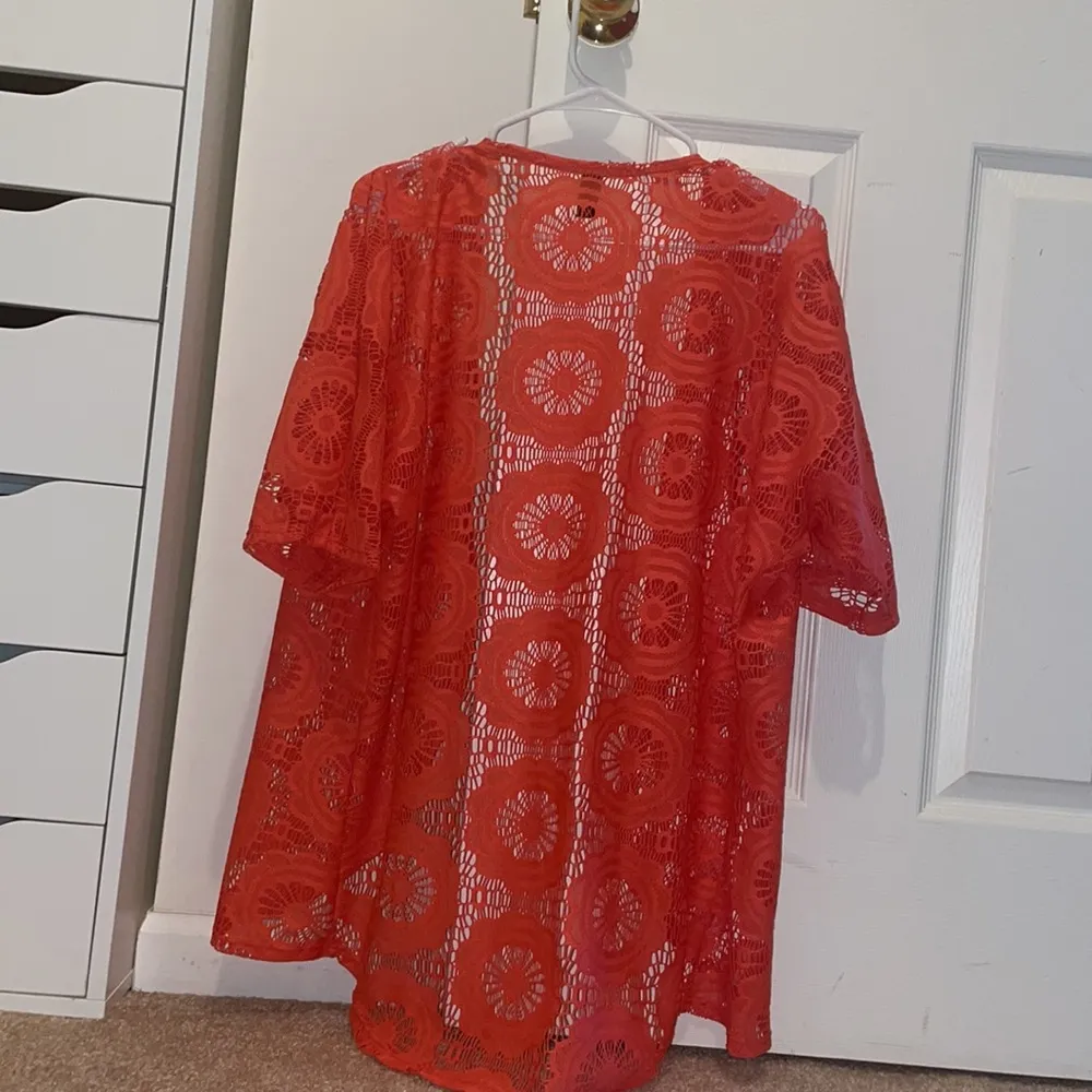 Windsor Womens  Short Sleeve Cardigan - Image 3