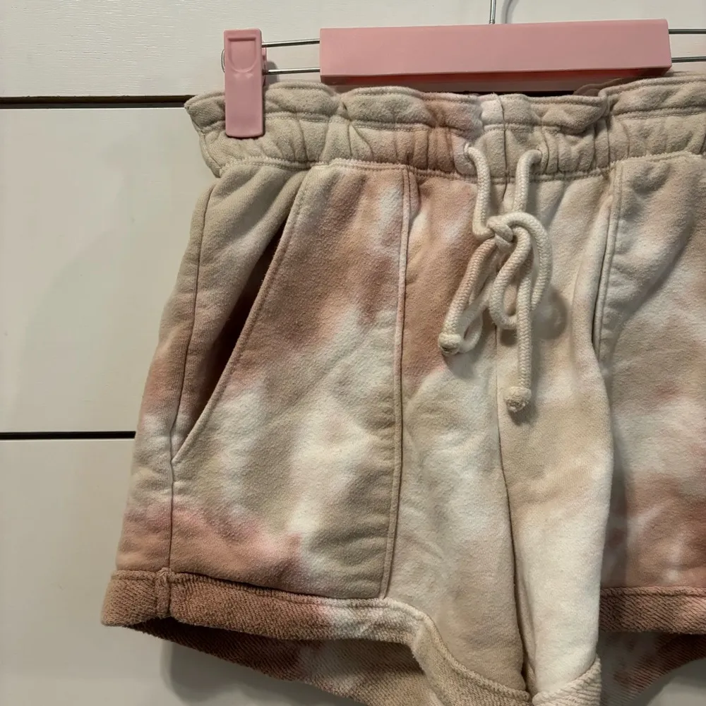 Abercrombie Cloud Paper Bag Shorts Tie Dye - Image 4