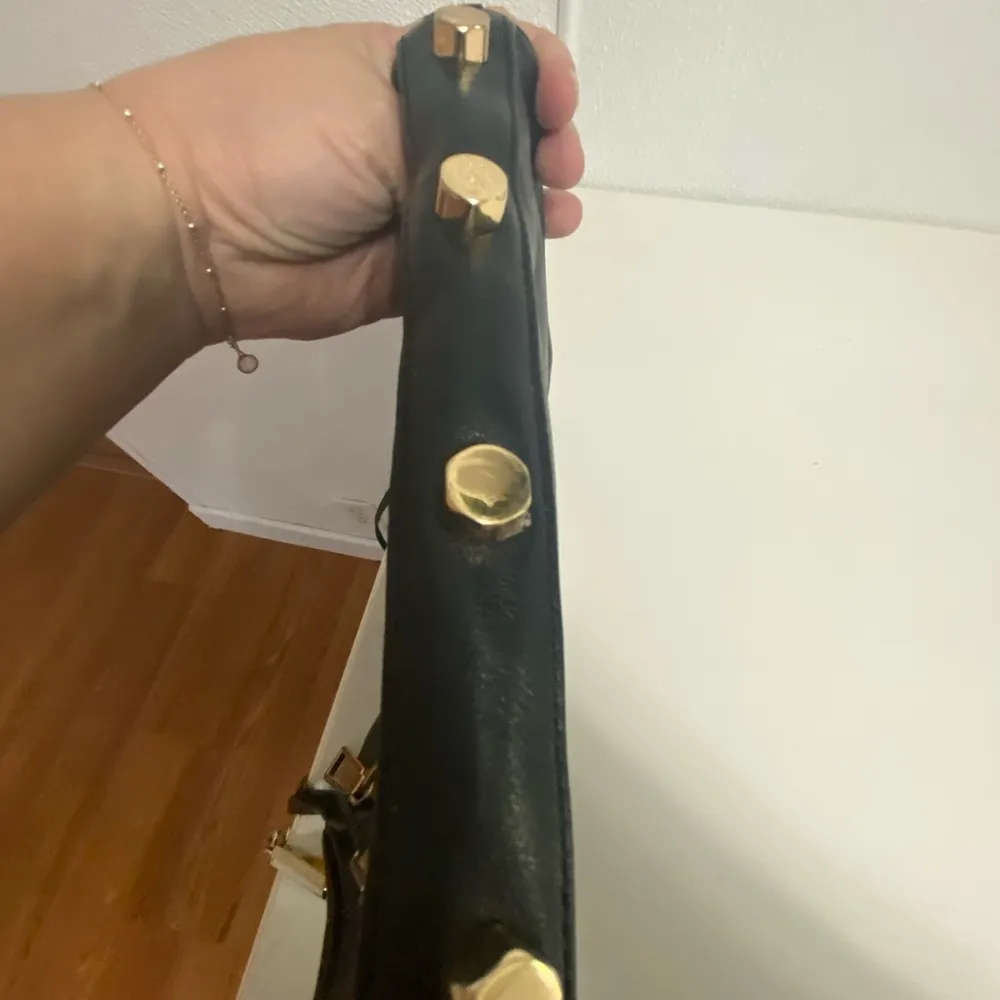 Rebecca Minkoff 3 zipper cross body bag - Image 6