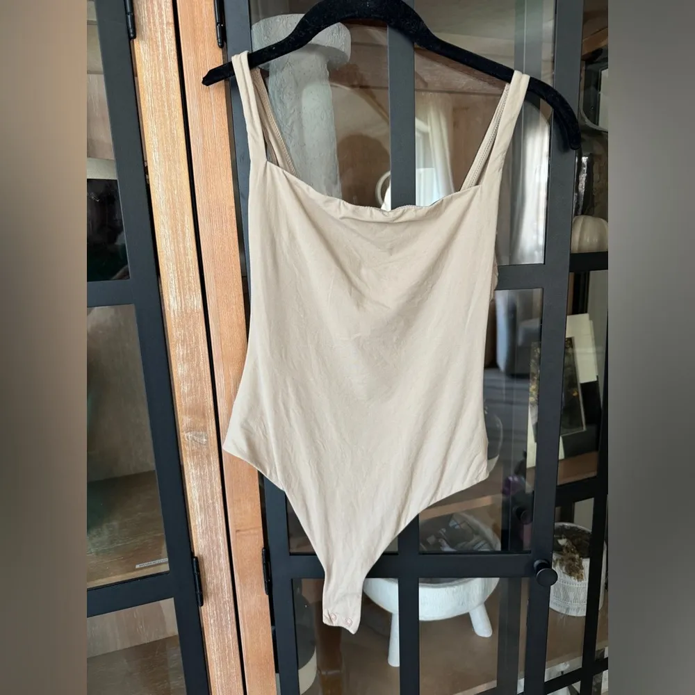 SKIMS fits everybody bodysuit shapewear square neck nude clay ocre beige thong - Image 6