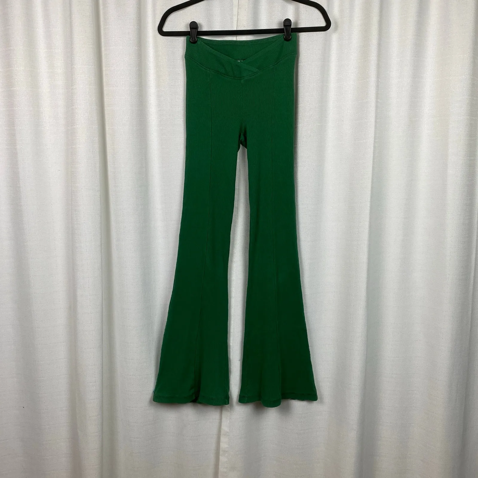 Urban Outfitters Out From Under Lola Green V Front Ribbed Flare Leg Pants Sz.S - Image 4