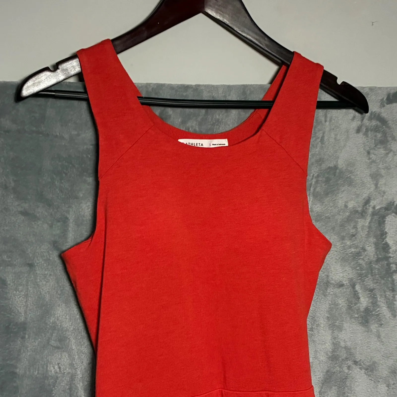 Athleta Red Sleeveless Ruched Bodycon Knee Length Tank Dress Size Small - Image 3