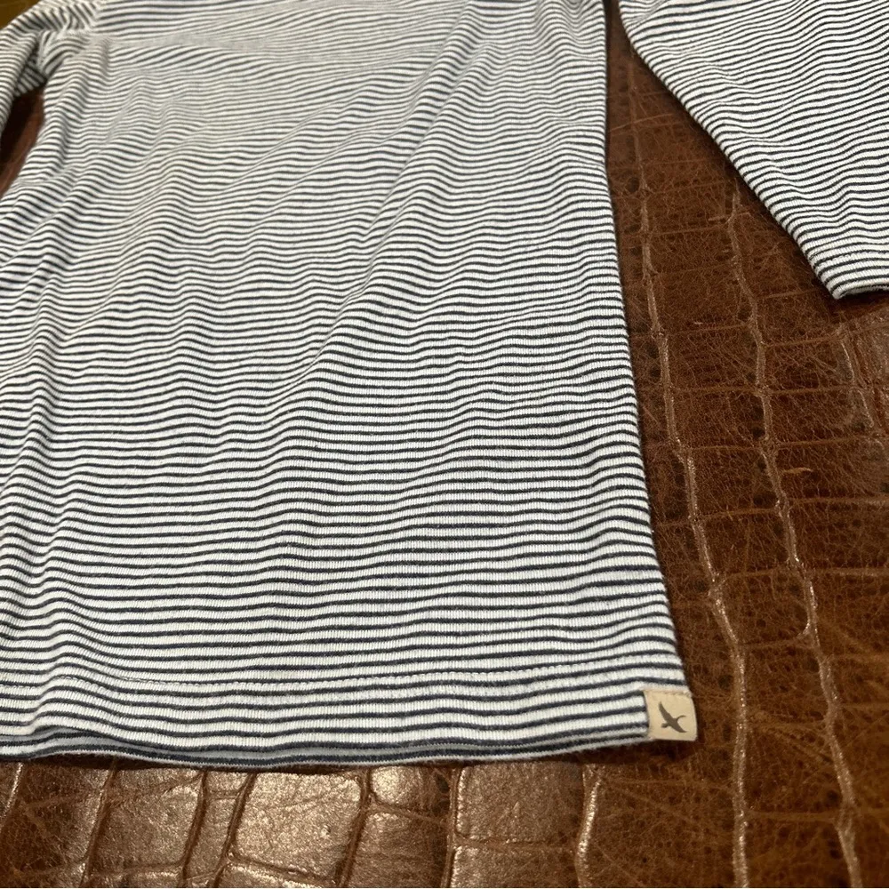 Eddie Bauer Women’s Blue White Stripe V Neck 3/4 Sleeves XS Henley Style Outdoor - Image 2