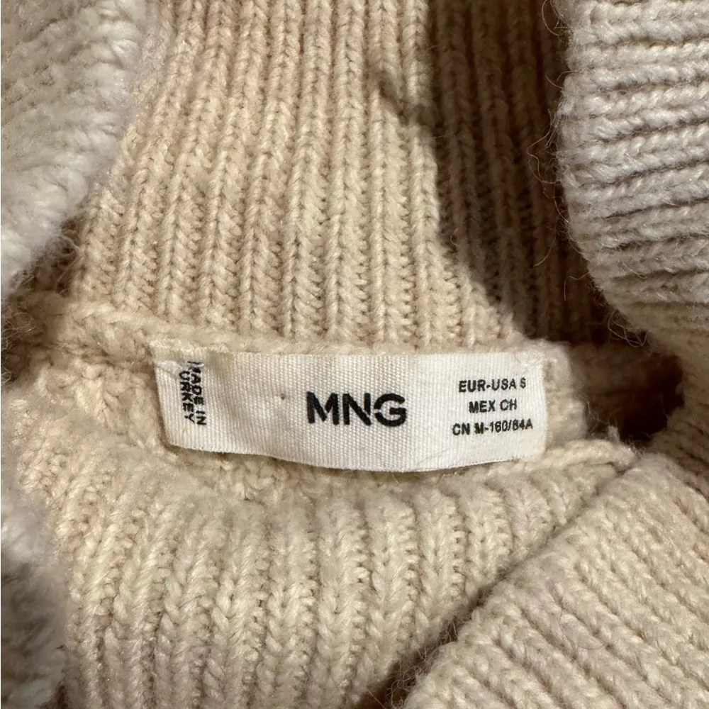 Mango (MNG) Cozy Cream Oversized Cable Knit Sweater - Image 6