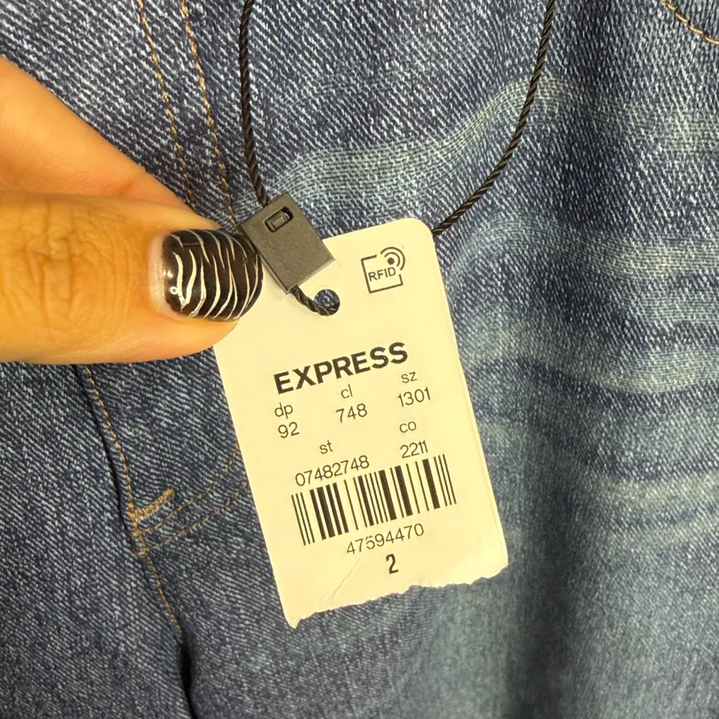 Express High Waisted Denim Look Faux Leather Straight Pant. Size 2 - Image 5