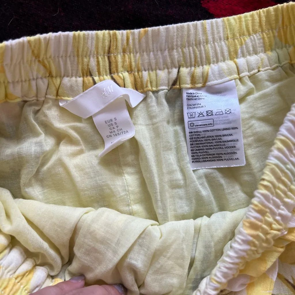 NWOT H&M Yellow Sunflower Two-Piece Set skirt top S - Image 3